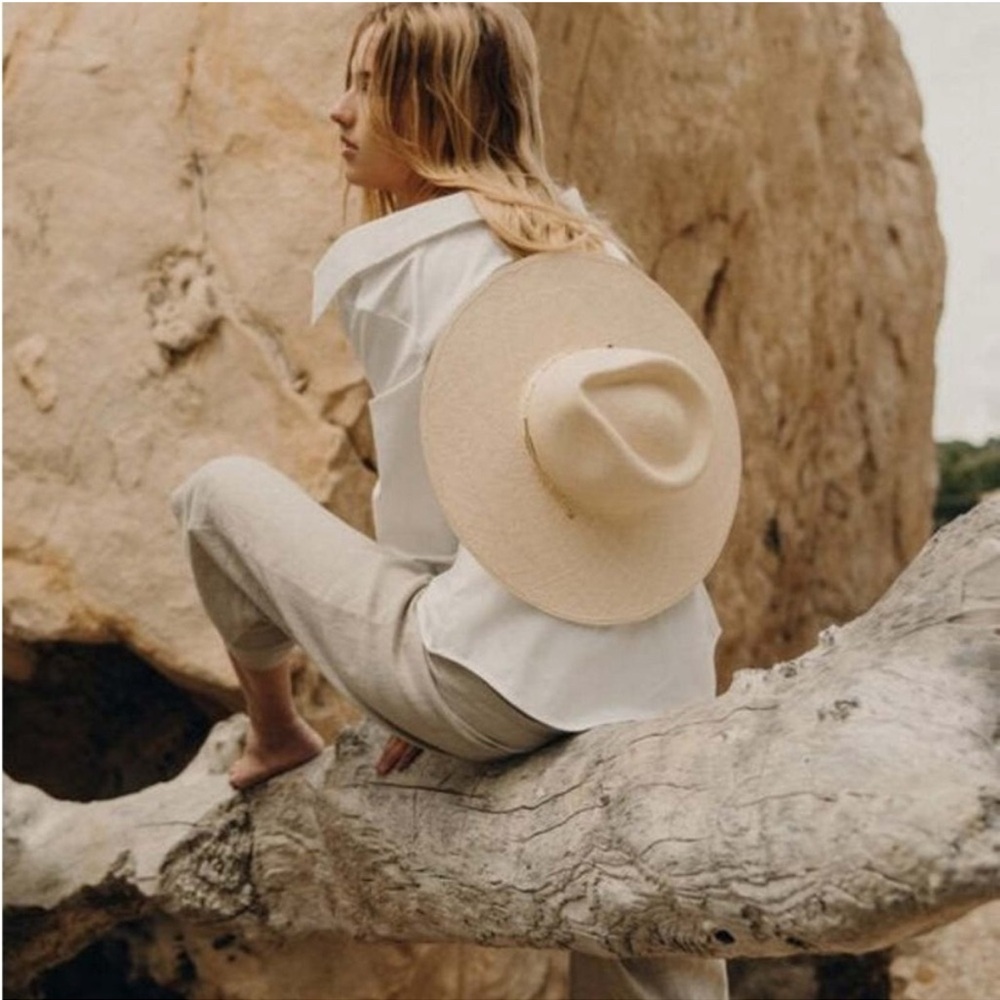 Van Palma Panama Livy Hat with gold plate chain Hand-braided straw NWOT sun hat - Picture 3 of 13
